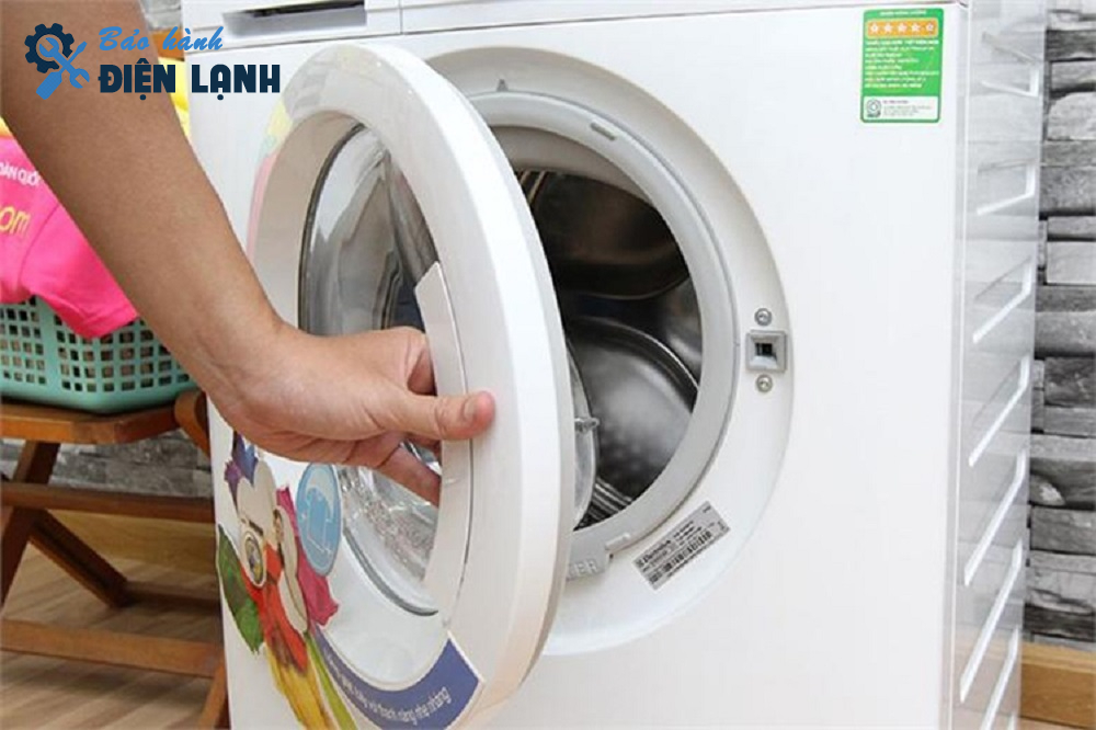 Dịch vụ sửa chữa và bảo dưỡng máy giặt Samsung